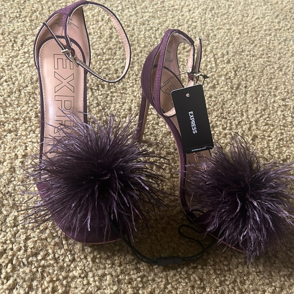 NWT Express heels
